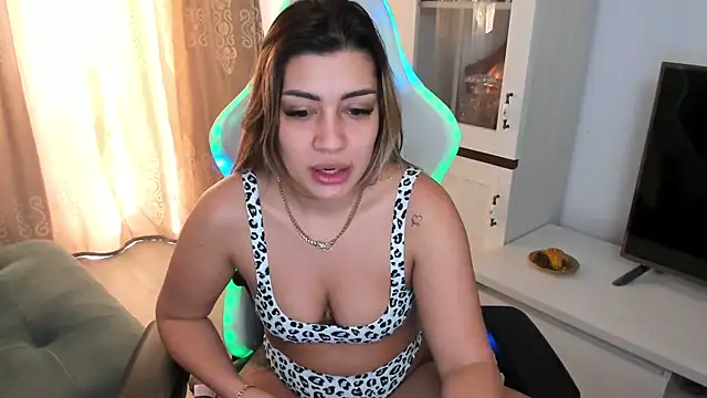 EveEvian online show from 02-14-25, 11:42