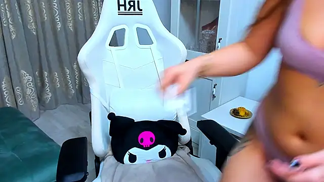 EveEvian online show from 02-25-25, 06:42