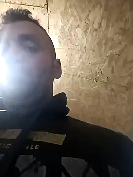 Snapshot of florin421 chatting on 12-23-24, 08:22 florin421 online show from 12-23-24, 08:22