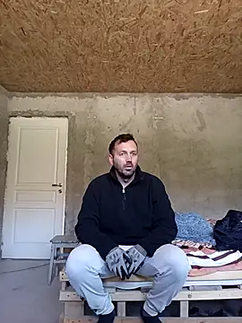Snapshot of florin421 chatting on 04-19-26, 06:02 florin421 online show from 04-19-26, 06:02