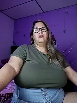 EllisW8 online show from 11-24-25, 11:54