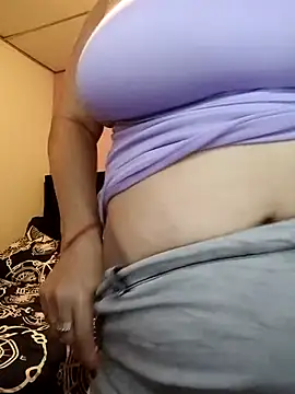 Snapshot of EllisW8 chatting on 04-30-26, 10:43 EllisW8 online show from 04-30-26, 10:43
