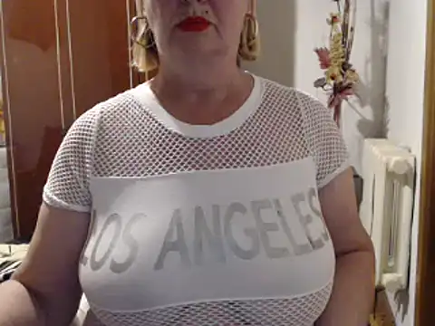 Secretfox online show from 09-25-25, 03:43