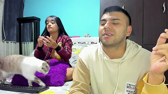 2ScarletandRyan8 online show from 11-19-25, 10:04