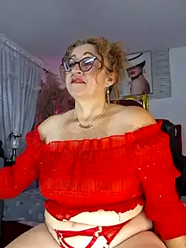 Snapshot of evelin_hott chatting on 02-23-25, 01:35 evelin hott online show from 02-23-25, 01:35