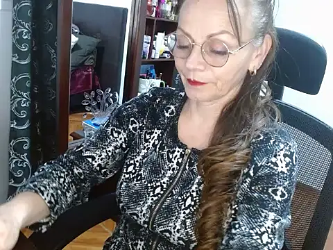 asleycavta online show from 11-11-25, 01:05