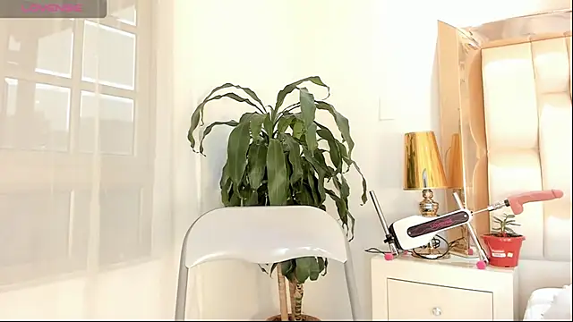 Snapshot of alana-then chatting on 02-08-25, 08:42 alana-then online show from 02-08-25, 08:42