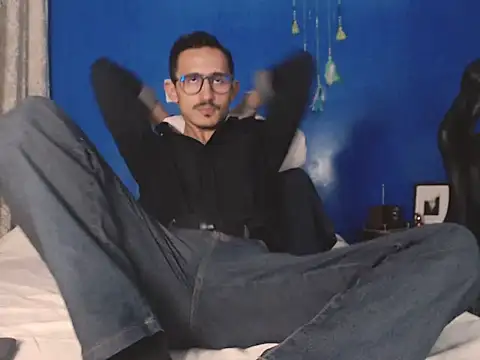 HomeAloneK online show from 10-26-25, 08:15