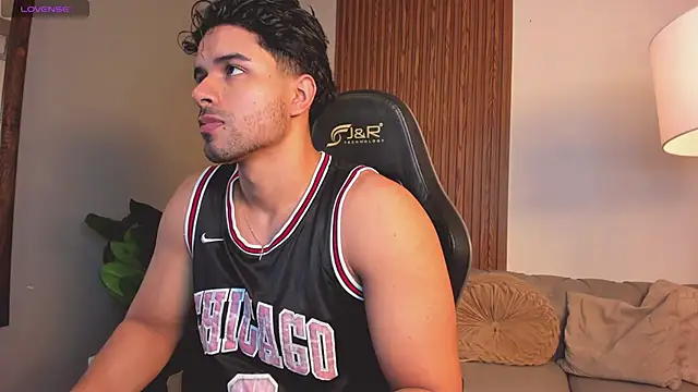 liam collins21 online show from 03-25-26, 12:00