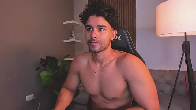 liam collins21 online show from 04-13-26, 11:59