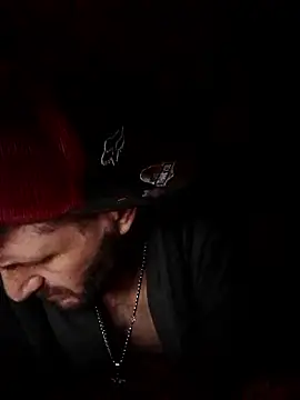 Nawtyslaveteen online show from 01-13-26, 01:11