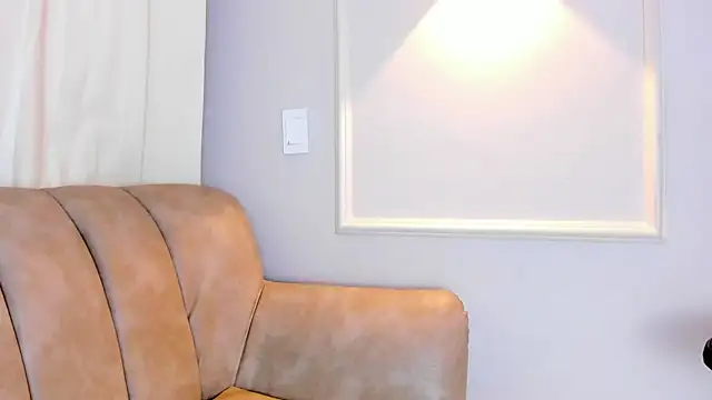 Lia walton online show from 03-18-25, 12:03