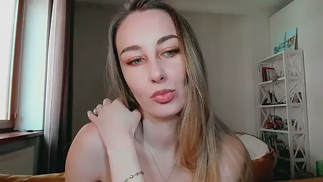 Maiami000 online show from 03-20-26, 09:47