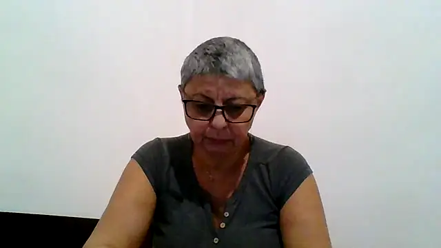 roseblak42 online show from 12-18-25, 04:57