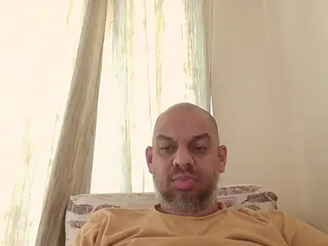 Snapshot of horsepower8283 chatting on 02-25-26, 02:10 horsepower8283 online show from 02-25-26, 02:10