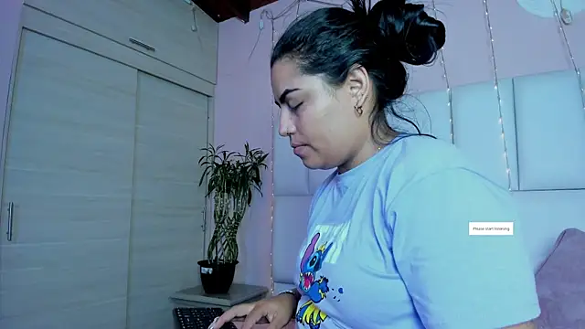 kiana cream online show from 03-20-25, 11:38