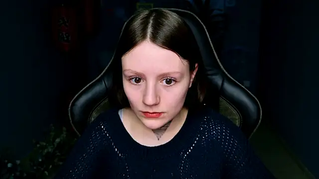 Snapshot of VeliraBraitberg chatting on 03-15-25, 11:29 VeliraBraitberg online show from 03-15-25, 11:29