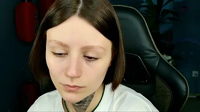 Snapshot of VeliraBraitberg chatting on 03-16-25, 08:10 VeliraBraitberg online show from 03-16-25, 08:10