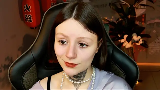 Snapshot of VeliraBraitberg chatting on 03-19-25, 08:12 VeliraBraitberg online show from 03-19-25, 08:12