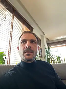 Adventurehotman online show from 10-22-25, 12:38