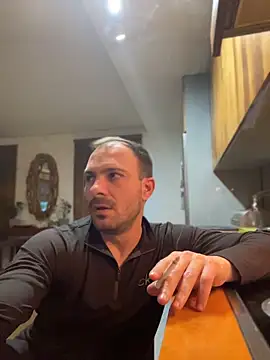 Adventurehotman online show from 04-08-26, 09:48