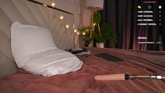 Snapshot of Baby_blush chatting on 12-08-24, 03:02 Baby blush online show from 12-08-24, 03:02