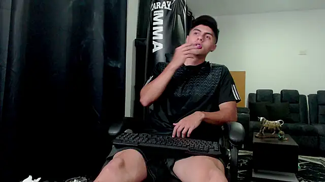 Stiven CL online show from 11-20-25, 05:40