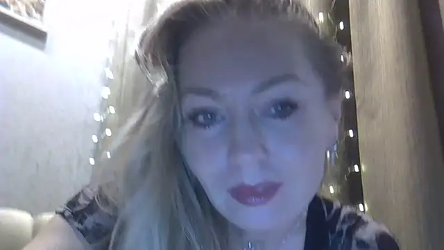 ZarinaSwift online show from 11-20-25, 04:34