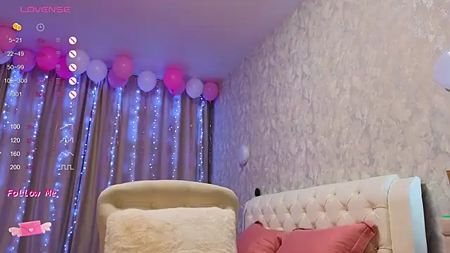 LaraSkinny online show from 12-15-24, 03:45