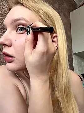 AmmyHot online show from 10-31-25, 04:13