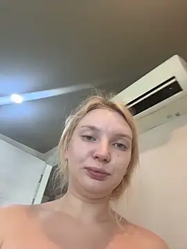 AmmyHot online show from 04-12-26, 04:06