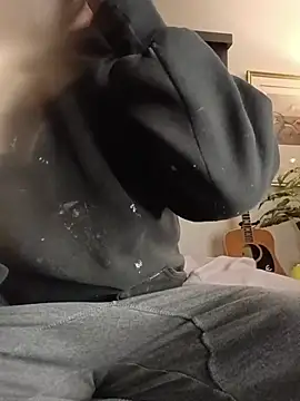 Hotbodyscottie online show from 11-11-25, 08:25