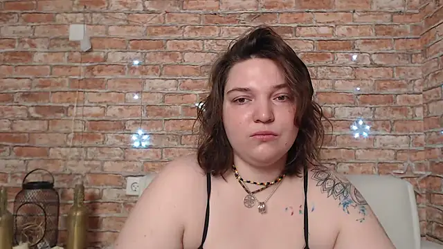 Amelia Kiss  online show from 03-14-25, 12:43