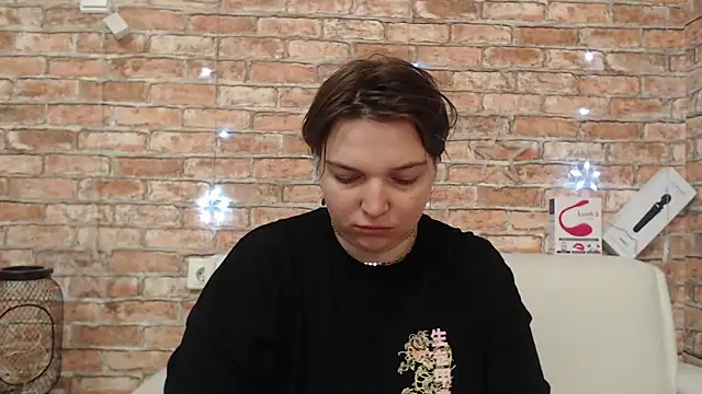 Amelia Kiss  online show from 03-13-26, 01:12