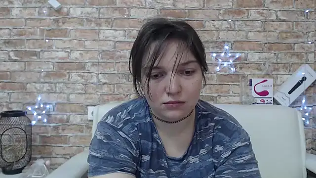 Amelia Kiss  online show from 04-14-26, 01:00