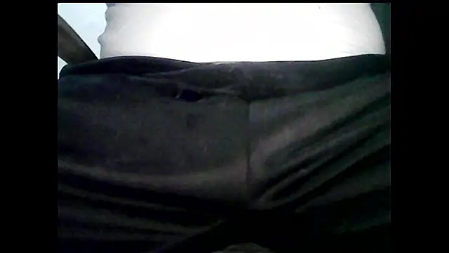 Snapshot of Unders_boy chatting on 09-24-25, 04:38 Unders boy online show from 09-24-25, 04:38