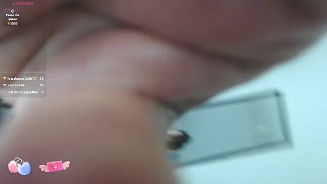 yosselin23 online show from 02-19-25, 11:57