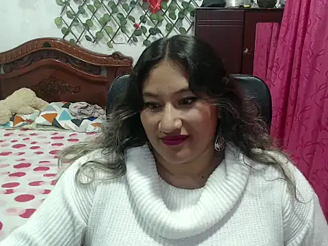 Snapshot of EmilyLove1014 chatting on 12-29-24, 01:34 EmilyLove1014 online show from 12-29-24, 01:34