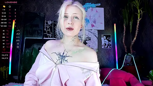 little grinch666 online show from 02-25-25, 08:19