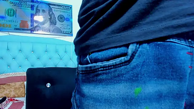 Bad Couple 1 online show from 10-31-25, 01:50