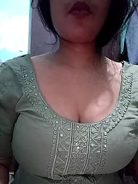 Snapshot of Kavita_ji chatting on 05-08-26, 12:16 Kavita ji online show from 05-08-26, 12:16