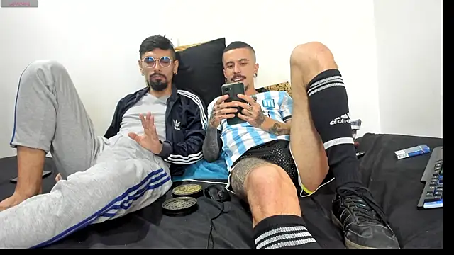 Aaron BigDickxxx online show from 04-28-26, 07:08