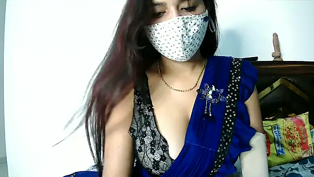 Gloie4u online show from 10-28-25, 08:18