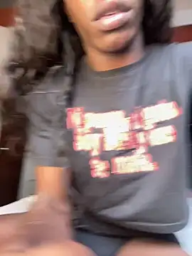 Snapshot of Richchocolatesweet_ chatting on 02-18-26, 07:54 Richchocolatesweet online show from 02-18-26, 07:54