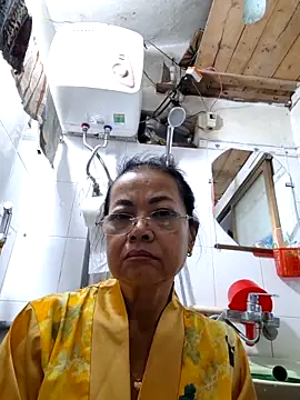 Hotestlove online show from 10-30-25, 11:49