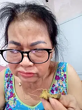 Hotestlove online show from 03-28-26, 09:09