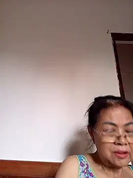 Snapshot of Hotestlove chatting on 04-30-26, 10:32 Hotestlove online show from 04-30-26, 10:32