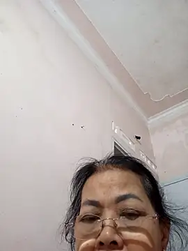 Snapshot of Hotestlove chatting on 05-05-26, 12:46 Hotestlove online show from 05-05-26, 12:46