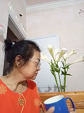 Snapshot of Hotestlove chatting on 05-20-26, 11:49 Hotestlove online show from 05-20-26, 11:49