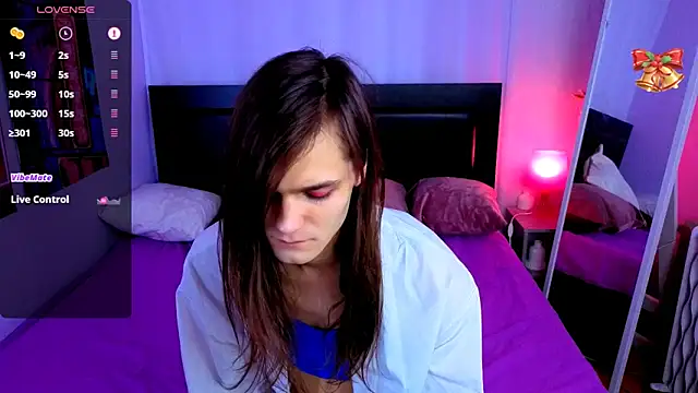 Snapshot of Will_Will_ chatting on 03-14-25, 02:30 Will Will online show from 03-14-25, 02:30